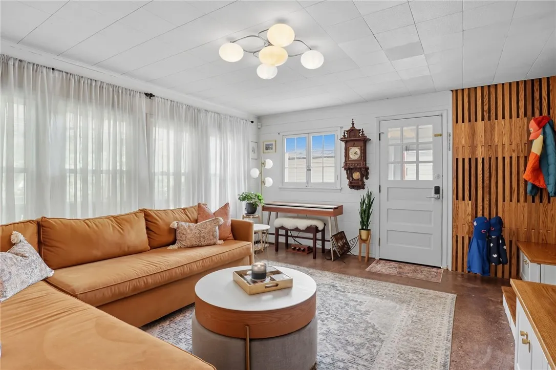 162 Chestnut Ridge Road, Chili, New York 14624, Chili, New York 14624, 3 Bedrooms Bedrooms, 7 Rooms Rooms,2 BathroomsBathrooms,Residential,Closed,162 Chestnut Ridge Road, Chili, New York 14624,0,R1637937