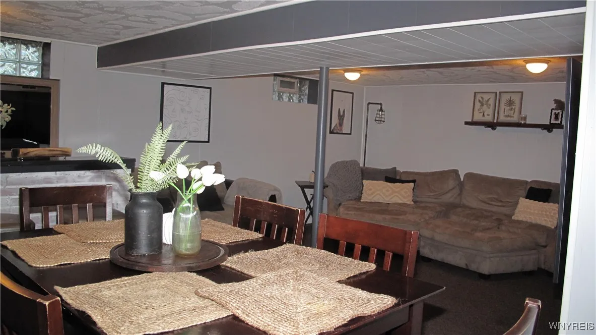 4963 Sunset Drive, Lockport Town, New York 14094, Lockport Town, New York 14094, 3 Bedrooms Bedrooms, 6 Rooms Rooms,1 BathroomBathrooms,Residential,Closed,4963 Sunset Drive, Lockport Town, New York 14094,0,B1640209