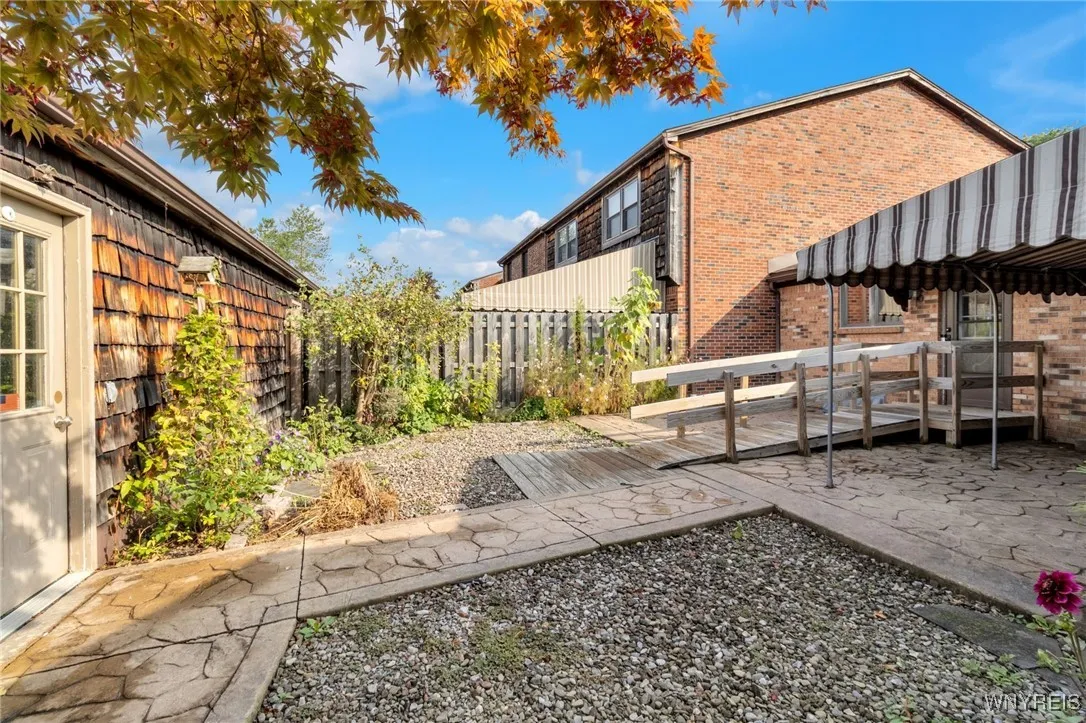 61 Wedgewood Drive, Amherst, New York 14221, Amherst, New York 14221, 3 Bedrooms Bedrooms, 7 Rooms Rooms,2 BathroomsBathrooms,Residential,For Sale,61 Wedgewood Drive, Amherst, New York 14221,0,B1640140