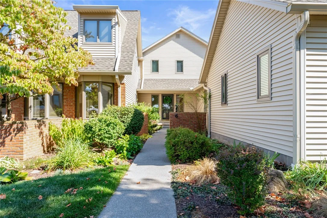 6 Stonington Drive, Pittsford, New York 14534, Pittsford, New York 14534, 2 Bedrooms Bedrooms, 9 Rooms Rooms,2 BathroomsBathrooms,Residential,Closed,6 Stonington Drive, Pittsford, New York 14534,0,R1639750