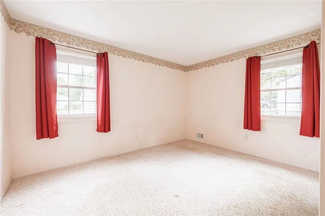 53 Campfire Road South, Henrietta, New York 14467, Henrietta, New York 14467, 3 Bedrooms Bedrooms, 5 Rooms Rooms,1 BathroomBathrooms,Residential,Closed,53 Campfire Road South, Henrietta, New York 14467,0,R1635298