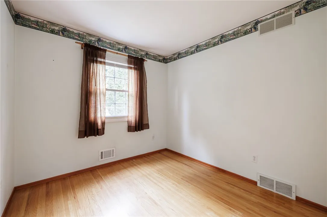 53 Campfire Road South, Henrietta, New York 14467, Henrietta, New York 14467, 3 Bedrooms Bedrooms, 5 Rooms Rooms,1 BathroomBathrooms,Residential,Closed,53 Campfire Road South, Henrietta, New York 14467,0,R1635298