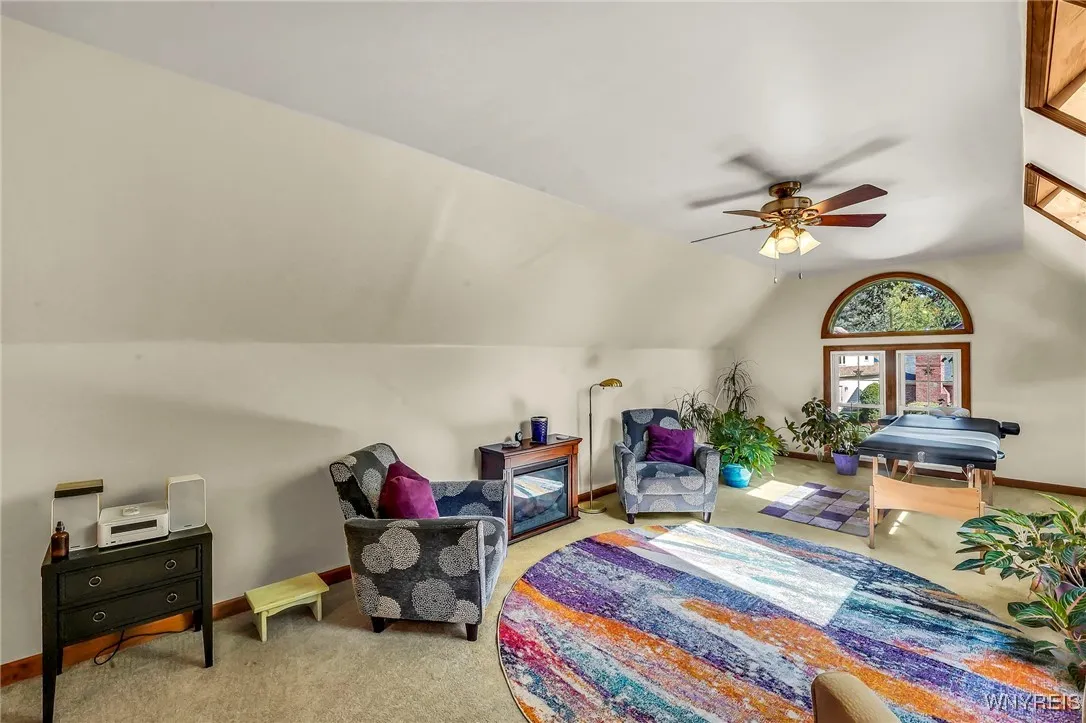 6050 Whitegate Crossing, Amherst, New York 14051, Clarence, New York 14051, 4 Bedrooms Bedrooms, 7 Rooms Rooms,2 BathroomsBathrooms,Residential,For Sale,6050 Whitegate Crossing, Amherst, New York 14051,0,B1639867