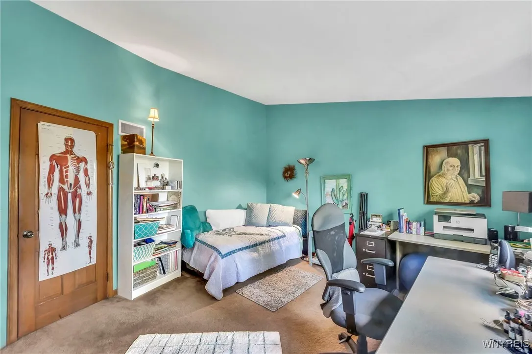 6050 Whitegate Crossing, Amherst, New York 14051, Clarence, New York 14051, 4 Bedrooms Bedrooms, 7 Rooms Rooms,2 BathroomsBathrooms,Residential,For Sale,6050 Whitegate Crossing, Amherst, New York 14051,0,B1639867