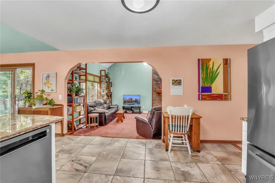 6050 Whitegate Crossing, Amherst, New York 14051, Clarence, New York 14051, 4 Bedrooms Bedrooms, 7 Rooms Rooms,2 BathroomsBathrooms,Residential,For Sale,6050 Whitegate Crossing, Amherst, New York 14051,0,B1639867