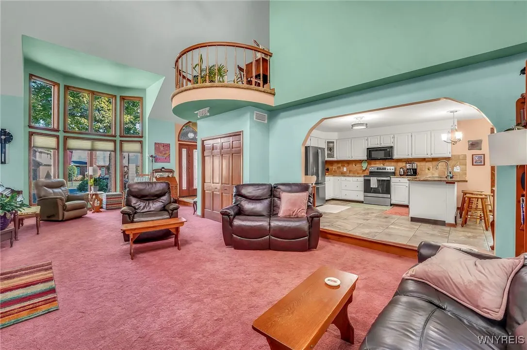 6050 Whitegate Crossing, Amherst, New York 14051, Clarence, New York 14051, 4 Bedrooms Bedrooms, 7 Rooms Rooms,2 BathroomsBathrooms,Residential,For Sale,6050 Whitegate Crossing, Amherst, New York 14051,0,B1639867