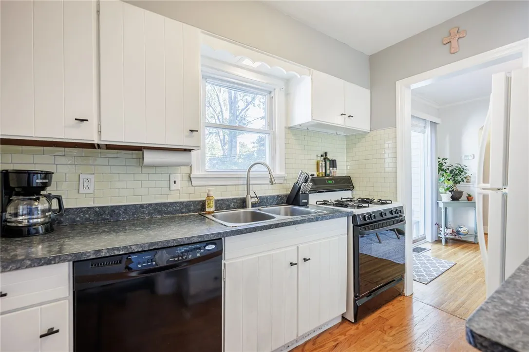 126 Cabot Road, Greece, New York 14626, Greece, New York 14626, 3 Bedrooms Bedrooms, 6 Rooms Rooms,1 BathroomBathrooms,Residential,Closed,126 Cabot Road, Greece, New York 14626,0,R1635284