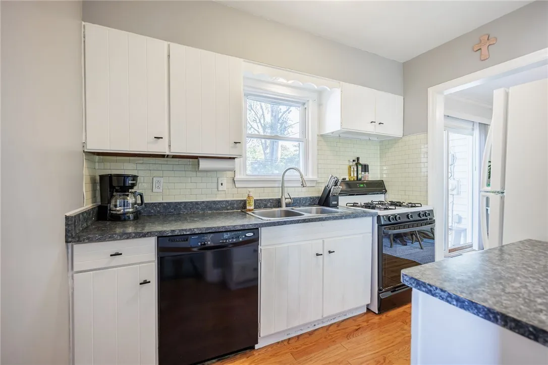 126 Cabot Road, Greece, New York 14626, Greece, New York 14626, 3 Bedrooms Bedrooms, 6 Rooms Rooms,1 BathroomBathrooms,Residential,Closed,126 Cabot Road, Greece, New York 14626,0,R1635284