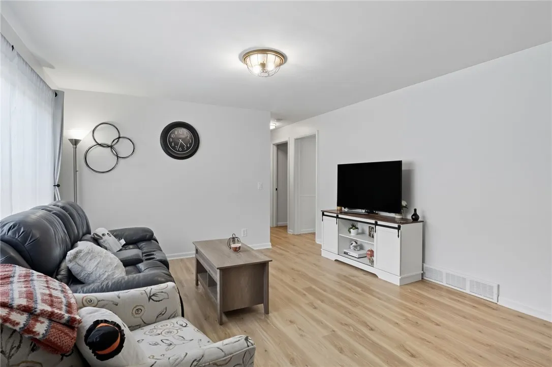 97 Morrow Drive, Greece, New York 14616, Greece, New York 14616, 2 Bedrooms Bedrooms, 7 Rooms Rooms,1 BathroomBathrooms,Residential,For Sale,97 Morrow Drive, Greece, New York 14616,0,R1640205