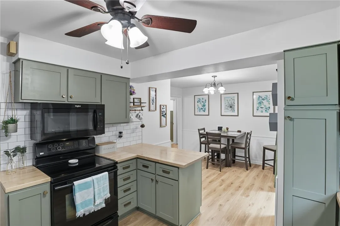 97 Morrow Drive, Greece, New York 14616, Greece, New York 14616, 2 Bedrooms Bedrooms, 7 Rooms Rooms,1 BathroomBathrooms,Residential,For Sale,97 Morrow Drive, Greece, New York 14616,0,R1640205