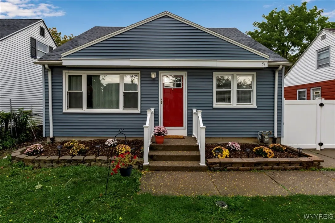 58 Marbeth Court, Buffalo, New York 14220, Buffalo, New York 14220, 3 Bedrooms Bedrooms, 5 Rooms Rooms,2 BathroomsBathrooms,Residential,For Sale,58 Marbeth Court, Buffalo, New York 14220,0,B1640079