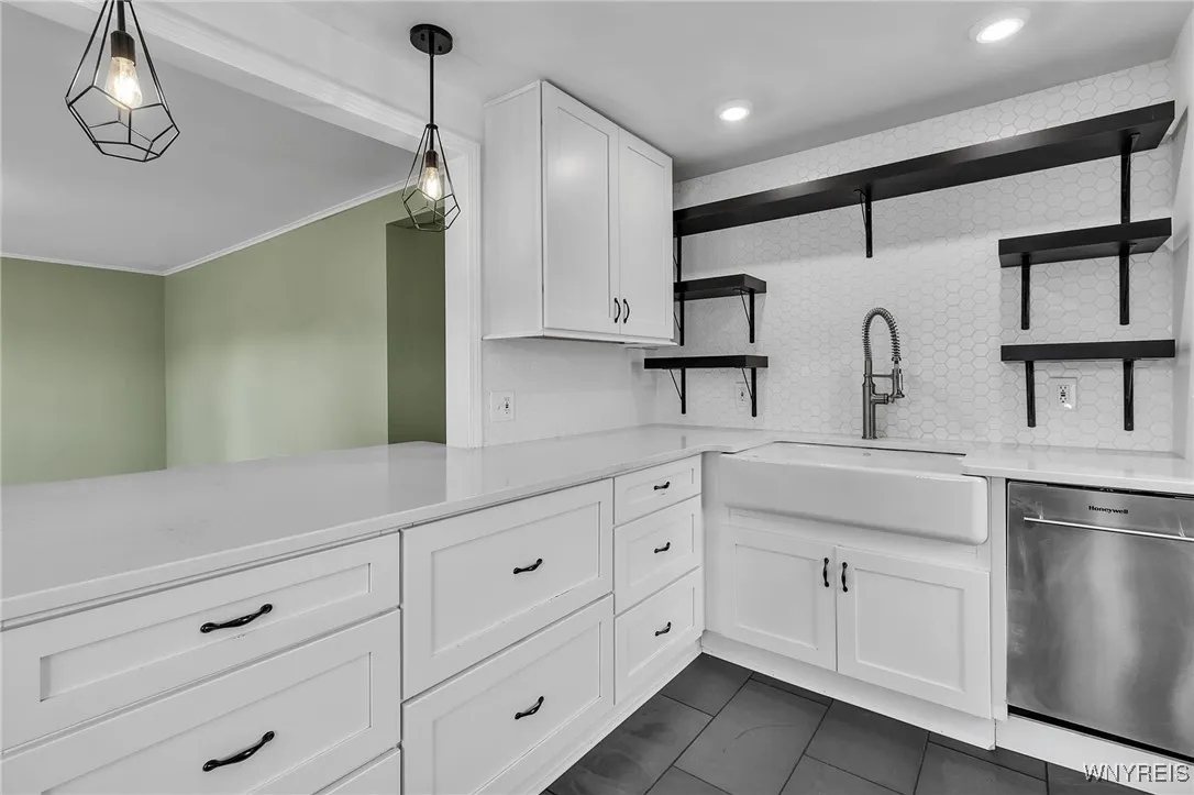 58 Marbeth Court, Buffalo, New York 14220, Buffalo, New York 14220, 3 Bedrooms Bedrooms, 5 Rooms Rooms,2 BathroomsBathrooms,Residential,For Sale,58 Marbeth Court, Buffalo, New York 14220,0,B1640079