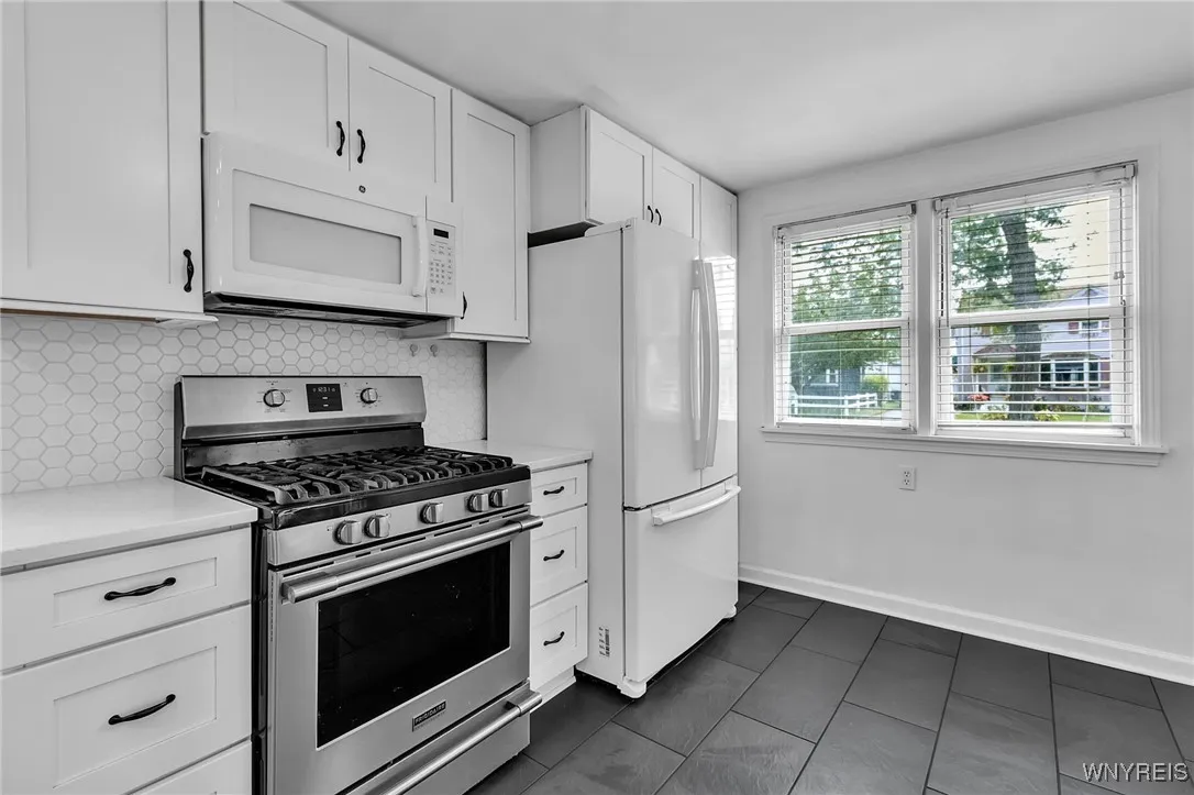 58 Marbeth Court, Buffalo, New York 14220, Buffalo, New York 14220, 3 Bedrooms Bedrooms, 5 Rooms Rooms,2 BathroomsBathrooms,Residential,For Sale,58 Marbeth Court, Buffalo, New York 14220,0,B1640079