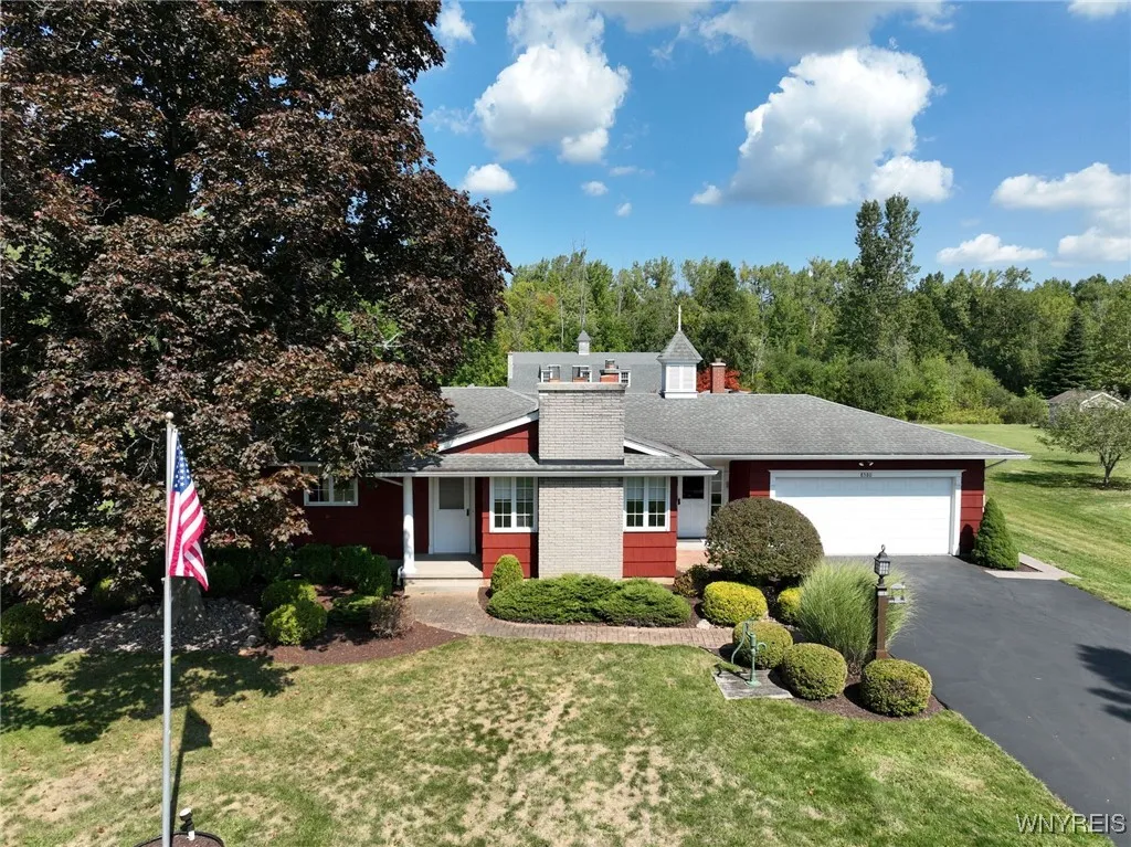 8580 Stahley Road, Clarence, New York 14051, Clarence, New York 14051, 4 Bedrooms Bedrooms, 12 Rooms Rooms,3 BathroomsBathrooms,Residential,For Sale,8580 Stahley Road, Clarence, New York 14051,0,B1635869