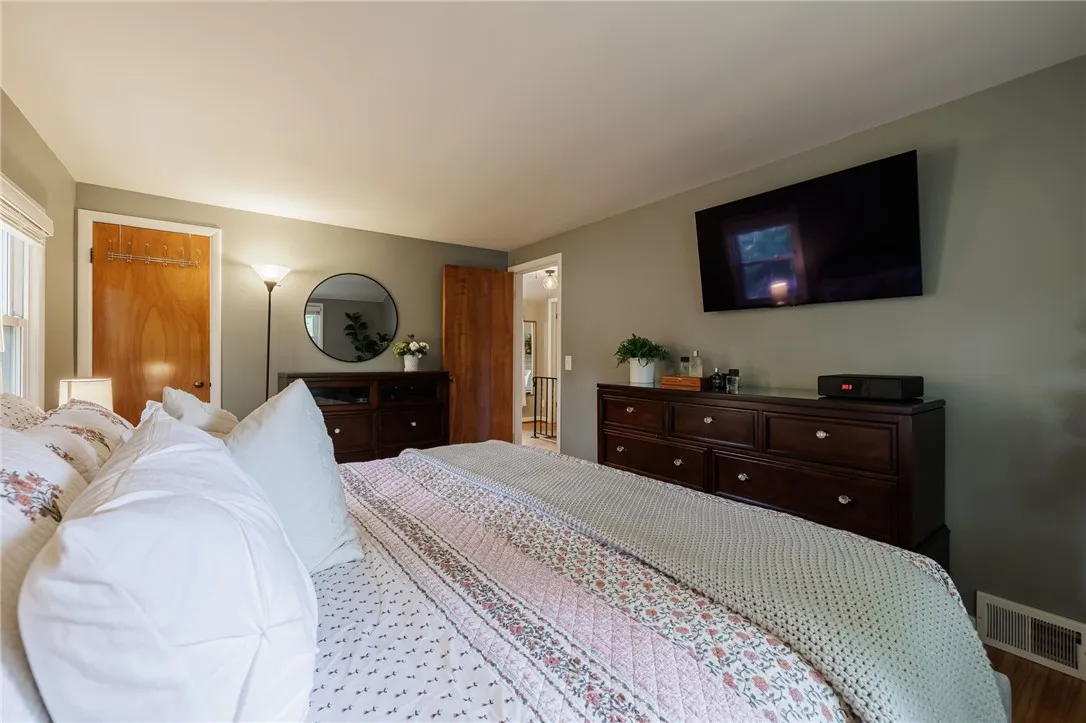 146 Leland Road, Irondequoit, New York 14617, Irondequoit, New York 14617, 3 Bedrooms Bedrooms, 7 Rooms Rooms,1 BathroomBathrooms,Residential,Closed,146 Leland Road, Irondequoit, New York 14617,0,R1633850