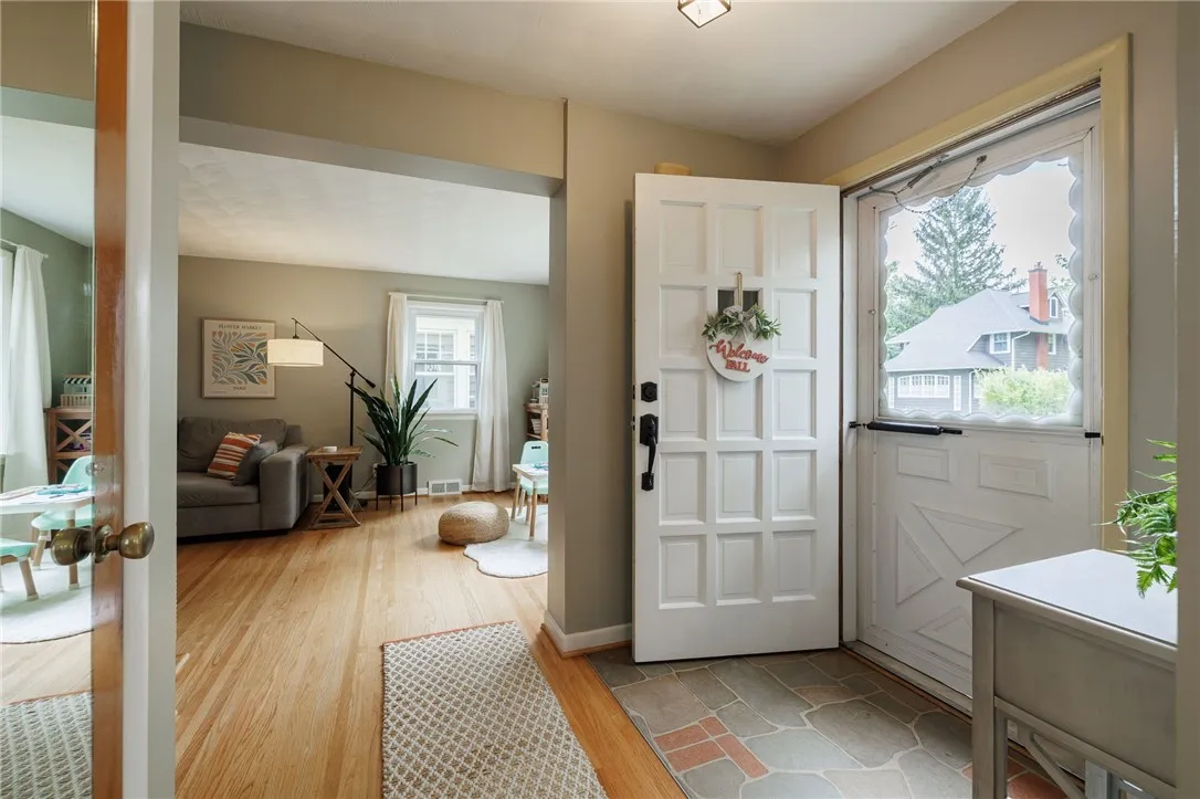 146 Leland Road, Irondequoit, New York 14617, Irondequoit, New York 14617, 3 Bedrooms Bedrooms, 7 Rooms Rooms,1 BathroomBathrooms,Residential,Closed,146 Leland Road, Irondequoit, New York 14617,0,R1633850