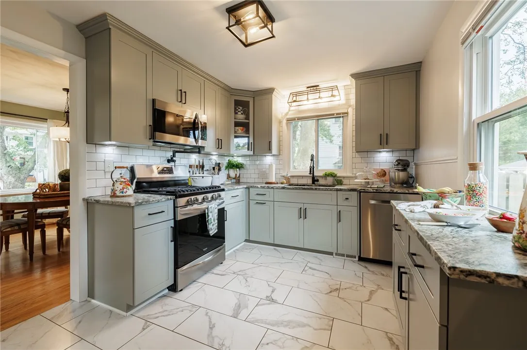 146 Leland Road, Irondequoit, New York 14617, Irondequoit, New York 14617, 3 Bedrooms Bedrooms, 7 Rooms Rooms,1 BathroomBathrooms,Residential,Closed,146 Leland Road, Irondequoit, New York 14617,0,R1633850