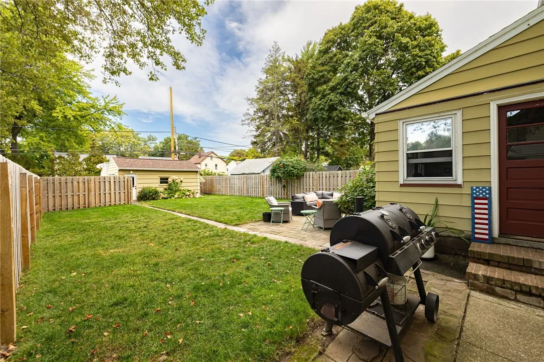 146 Leland Road, Irondequoit, New York 14617, Irondequoit, New York 14617, 3 Bedrooms Bedrooms, 7 Rooms Rooms,1 BathroomBathrooms,Residential,Closed,146 Leland Road, Irondequoit, New York 14617,0,R1633850