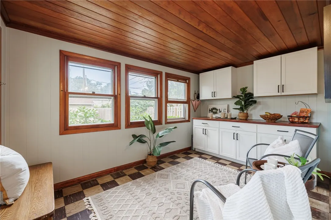 146 Leland Road, Irondequoit, New York 14617, Irondequoit, New York 14617, 3 Bedrooms Bedrooms, 7 Rooms Rooms,1 BathroomBathrooms,Residential,Closed,146 Leland Road, Irondequoit, New York 14617,0,R1633850