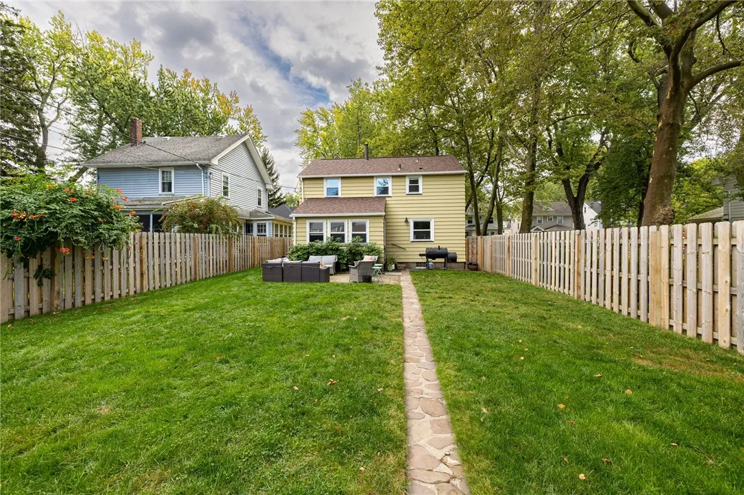 146 Leland Road, Irondequoit, New York 14617, Irondequoit, New York 14617, 3 Bedrooms Bedrooms, 7 Rooms Rooms,1 BathroomBathrooms,Residential,Closed,146 Leland Road, Irondequoit, New York 14617,0,R1633850