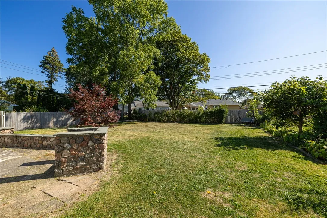 198 Skycrest Drive, Greece, New York 14616, Greece, New York 14616, 3 Bedrooms Bedrooms, 7 Rooms Rooms,1 BathroomBathrooms,Residential,Closed,198 Skycrest Drive, Greece, New York 14616,0,R1638059