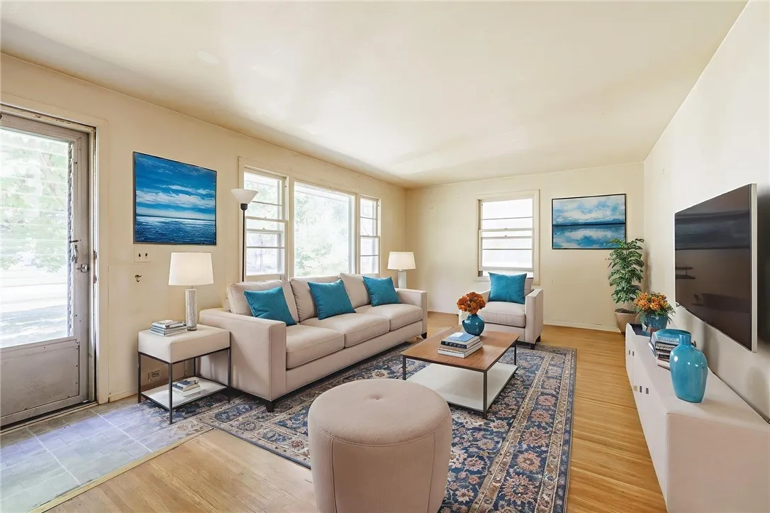 This is virtually staged to show potential