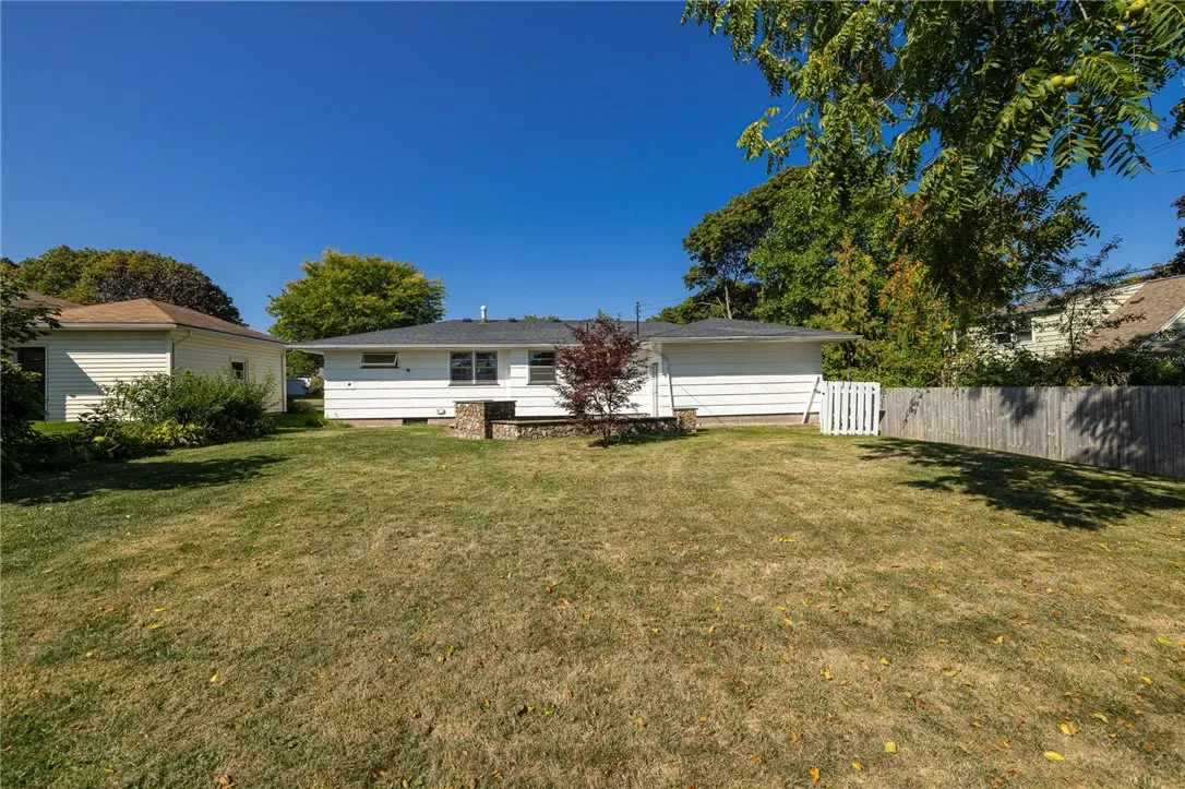 This is virtually staged to show potential