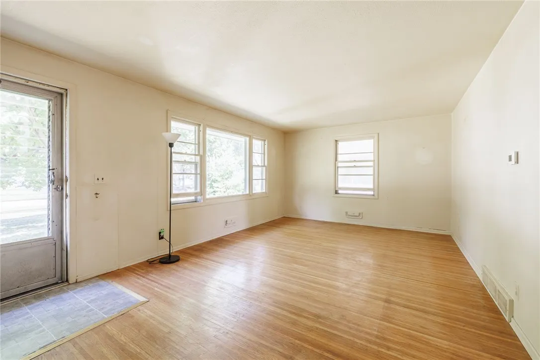 198 Skycrest Drive, Greece, New York 14616, Greece, New York 14616, 3 Bedrooms Bedrooms, 7 Rooms Rooms,1 BathroomBathrooms,Residential,Closed,198 Skycrest Drive, Greece, New York 14616,0,R1638059