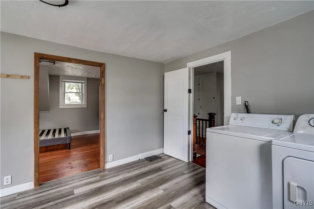 159 Murray Street, Cape Vincent, New York 13618, Cape Vincent, New York 13618, 4 Bedrooms Bedrooms, 9 Rooms Rooms,1 BathroomBathrooms,Residential,Closed,159 Murray Street, Cape Vincent, New York 13618,0,S1639200