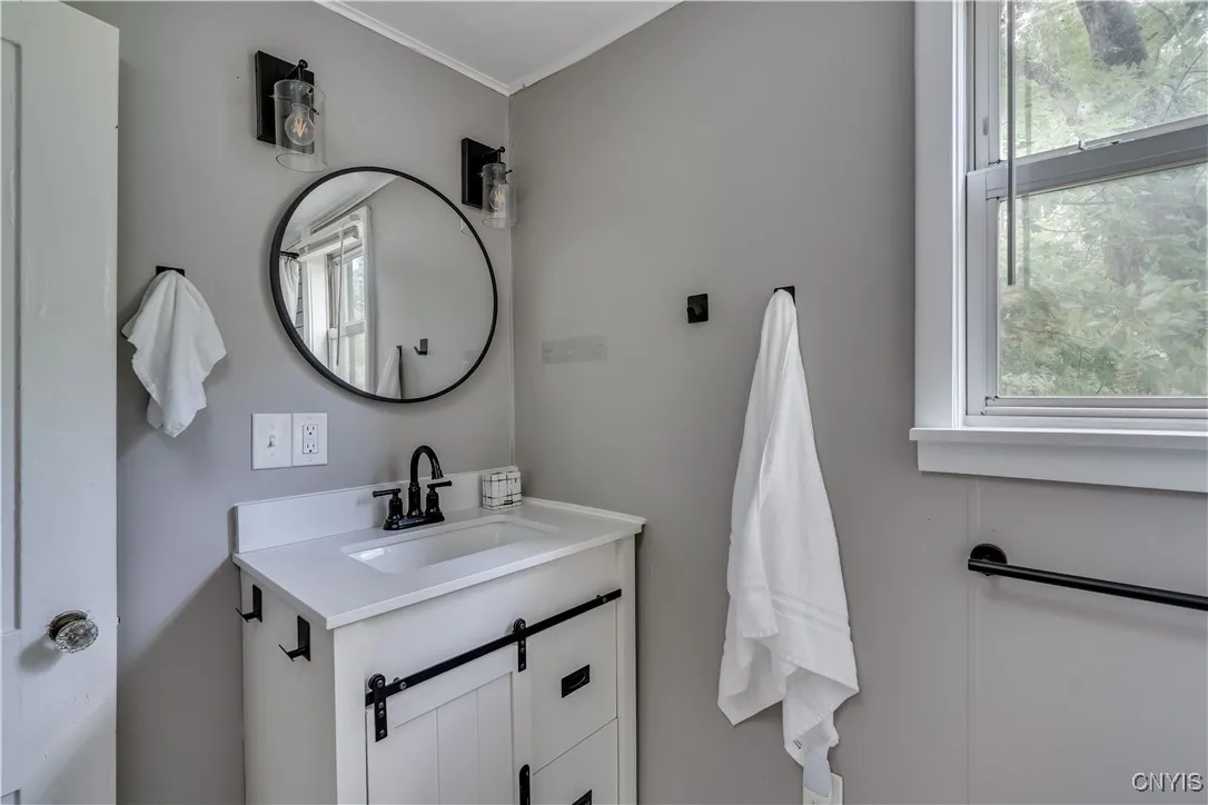 159 Murray Street, Cape Vincent, New York 13618, Cape Vincent, New York 13618, 4 Bedrooms Bedrooms, 9 Rooms Rooms,1 BathroomBathrooms,Residential,Closed,159 Murray Street, Cape Vincent, New York 13618,0,S1639200