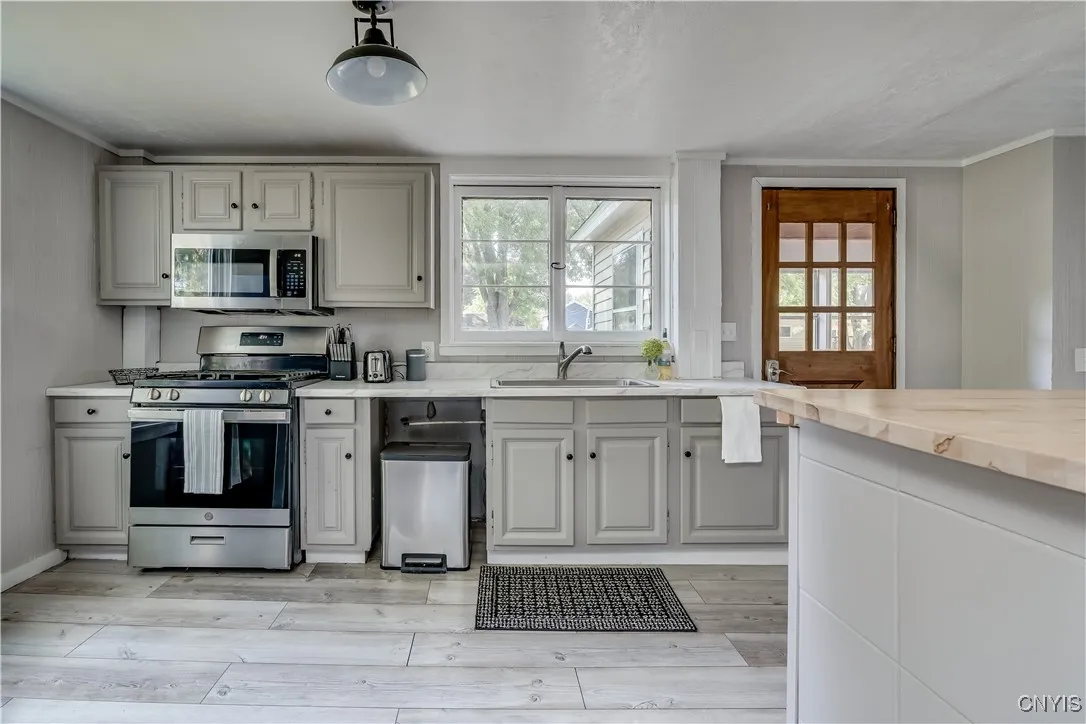 159 Murray Street, Cape Vincent, New York 13618, Cape Vincent, New York 13618, 4 Bedrooms Bedrooms, 9 Rooms Rooms,1 BathroomBathrooms,Residential,Closed,159 Murray Street, Cape Vincent, New York 13618,0,S1639200