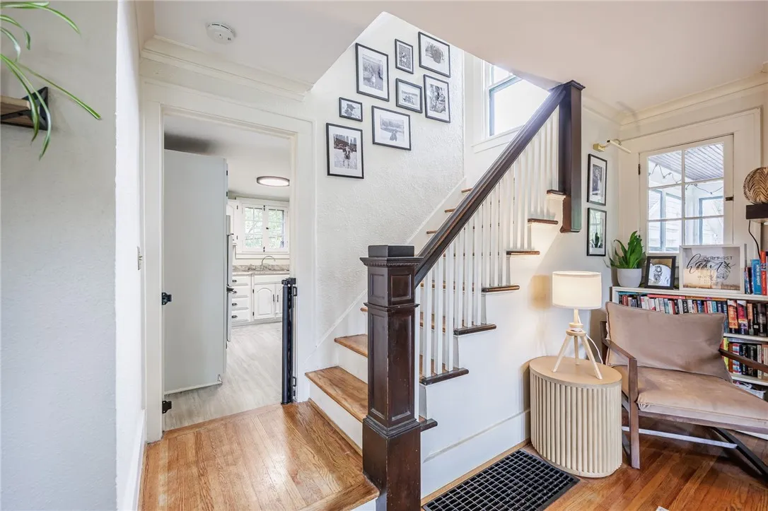 33 Elm Drive, Rochester, New York 14609, Rochester, New York 14609, 4 Bedrooms Bedrooms, 8 Rooms Rooms,1 BathroomBathrooms,Residential,Closed,33 Elm Drive, Rochester, New York 14609,0,R1640006