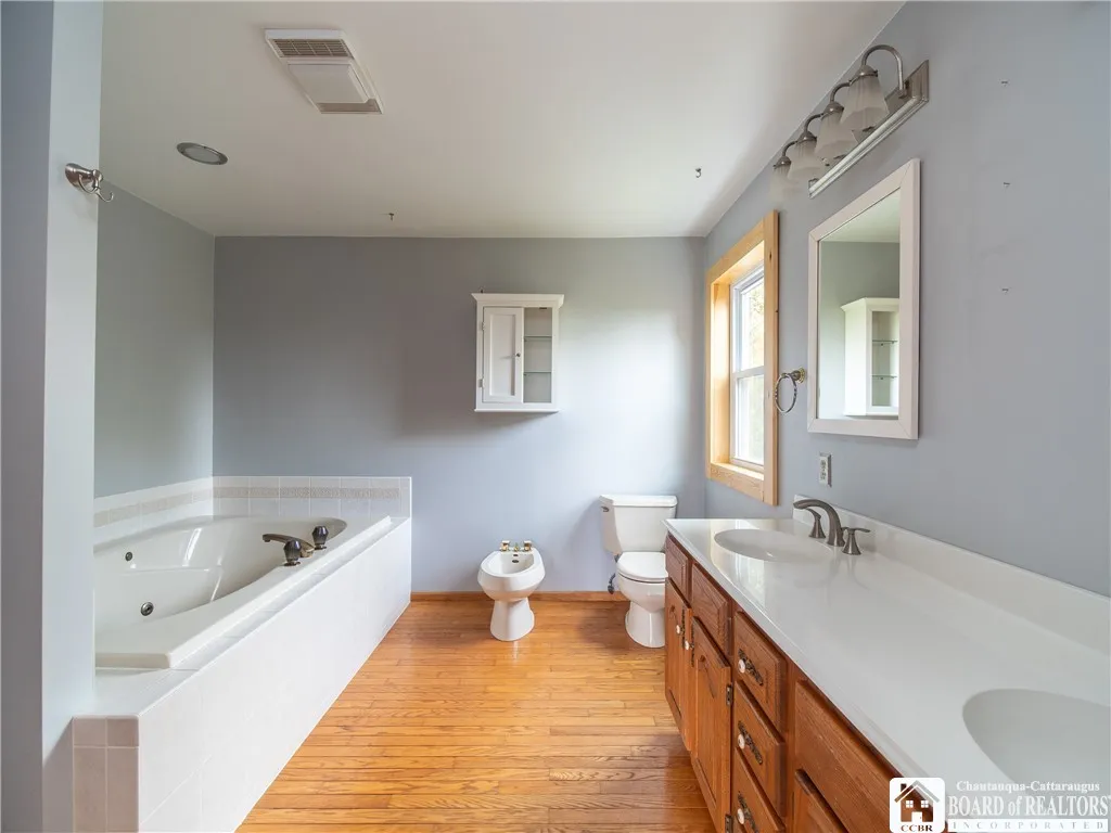 4 Winding, Busti, New York 14750, Busti, New York 14750, 3 Bedrooms Bedrooms, 9 Rooms Rooms,3 BathroomsBathrooms,Residential,For Sale,4 Winding, Busti, New York 14750,0,R1639368