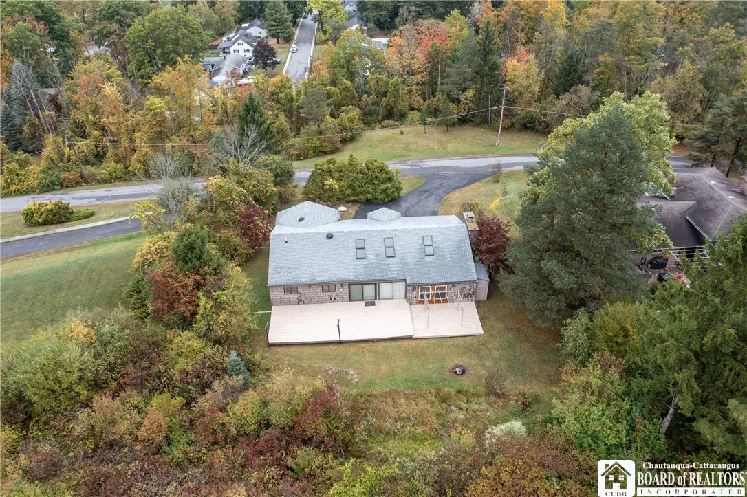 4 Winding, Busti, New York 14750, Busti, New York 14750, 3 Bedrooms Bedrooms, 9 Rooms Rooms,3 BathroomsBathrooms,Residential,For Sale,4 Winding, Busti, New York 14750,0,R1639368