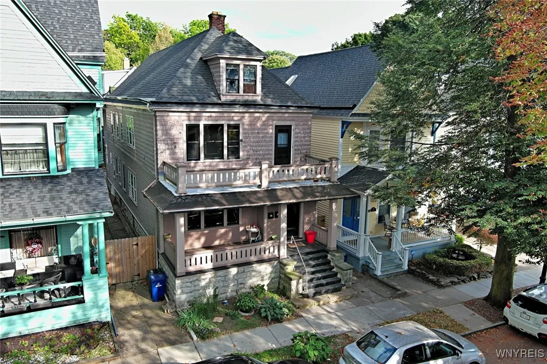 135 Park St Street, Buffalo, New York 14201, Buffalo, New York 14201, 3 Bedrooms Bedrooms, 7 Rooms Rooms,1 BathroomBathrooms,Residential Lease,For Rent,135 Park St Street, Buffalo, New York 14201,0,B1640426