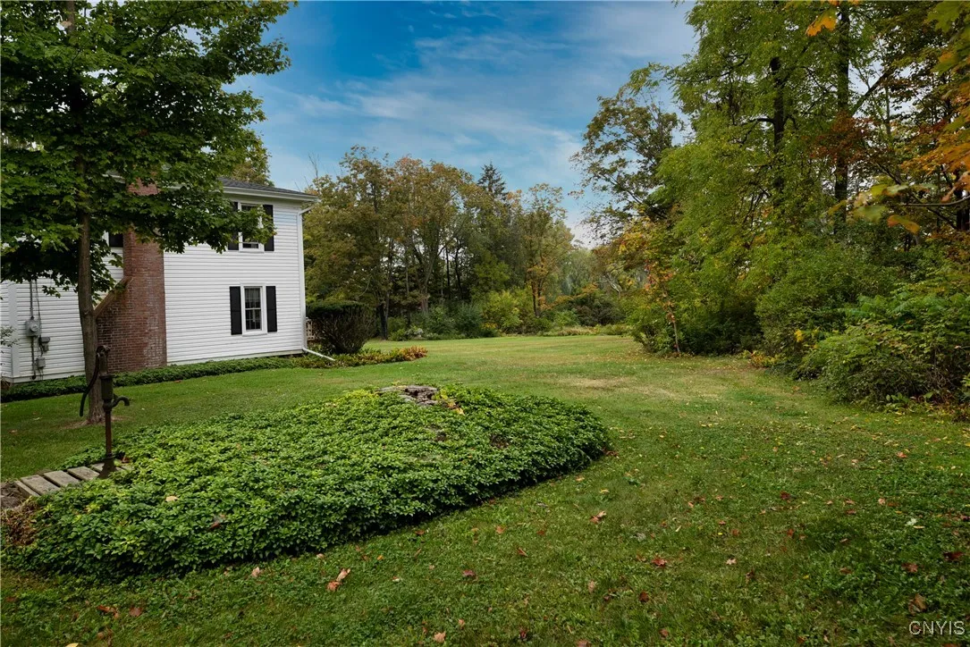 1667 Coon Hill Road, Skaneateles, New York 13152, Skaneateles, New York 13152, 4 Bedrooms Bedrooms, 8 Rooms Rooms,2 BathroomsBathrooms,Residential,For Sale,1667 Coon Hill Road, Skaneateles, New York 13152,0,S1636715