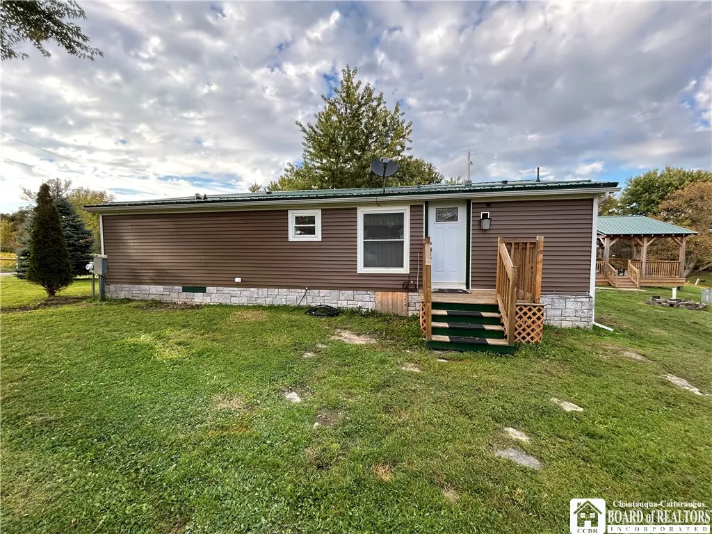 8436 South Hill Road, Villenova, New York 14723, Villenova, New York 14723, 3 Bedrooms Bedrooms, 8 Rooms Rooms,2 BathroomsBathrooms,Residential,For Sale,8436 South Hill Road, Villenova, New York 14723,0,R1640404