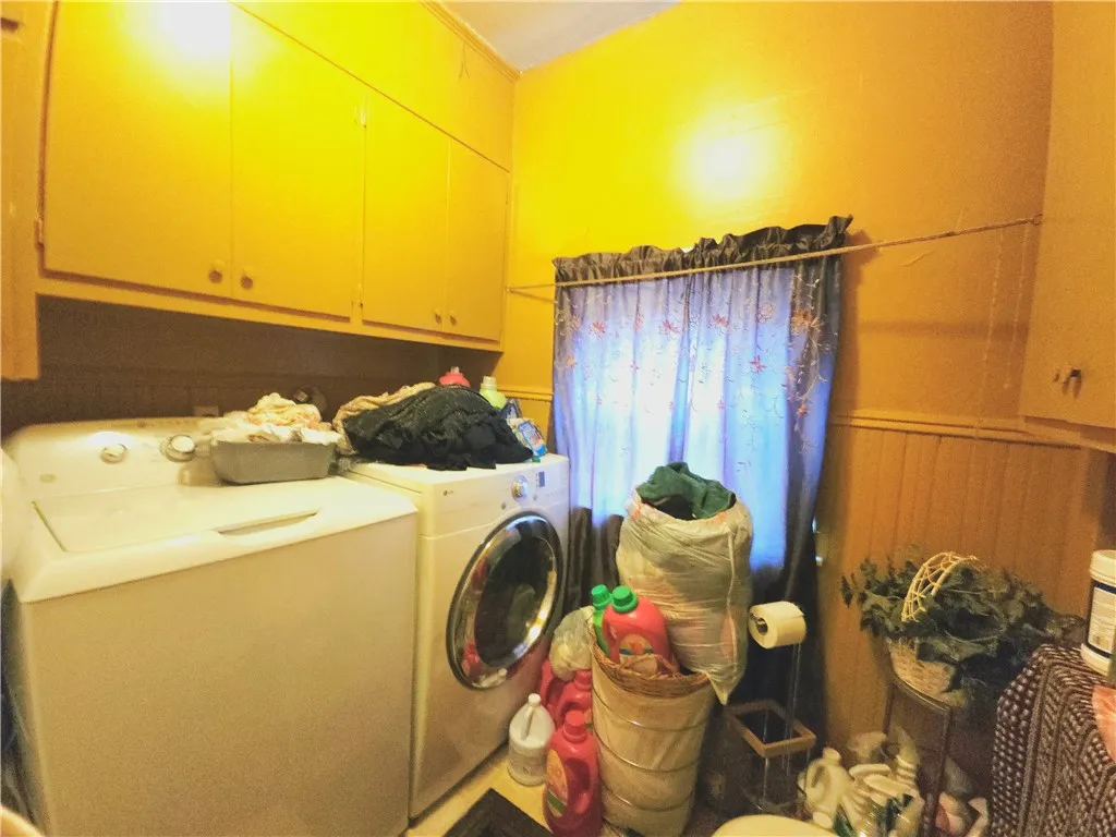 229 Crete Avenue, Elmira City, New York 14901, Elmira City, New York 14901, 3 Bedrooms Bedrooms, 7 Rooms Rooms,1 BathroomBathrooms,Residential,For Sale,229 Crete Avenue, Elmira City, New York 14901,0,R1637673