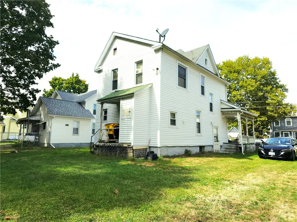 229 Crete Avenue, Elmira City, New York 14901, Elmira City, New York 14901, 3 Bedrooms Bedrooms, 7 Rooms Rooms,1 BathroomBathrooms,Residential,For Sale,229 Crete Avenue, Elmira City, New York 14901,0,R1637673