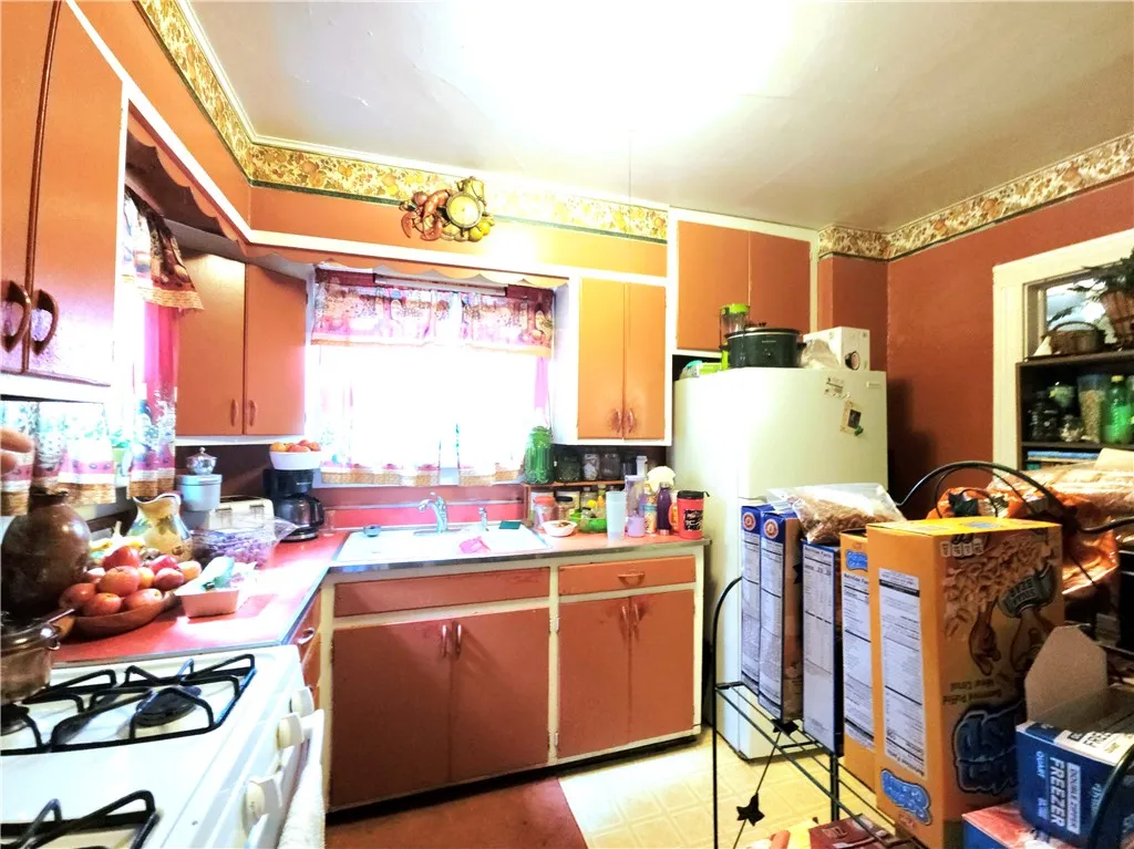 229 Crete Avenue, Elmira City, New York 14901, Elmira City, New York 14901, 3 Bedrooms Bedrooms, 7 Rooms Rooms,1 BathroomBathrooms,Residential,For Sale,229 Crete Avenue, Elmira City, New York 14901,0,R1637673