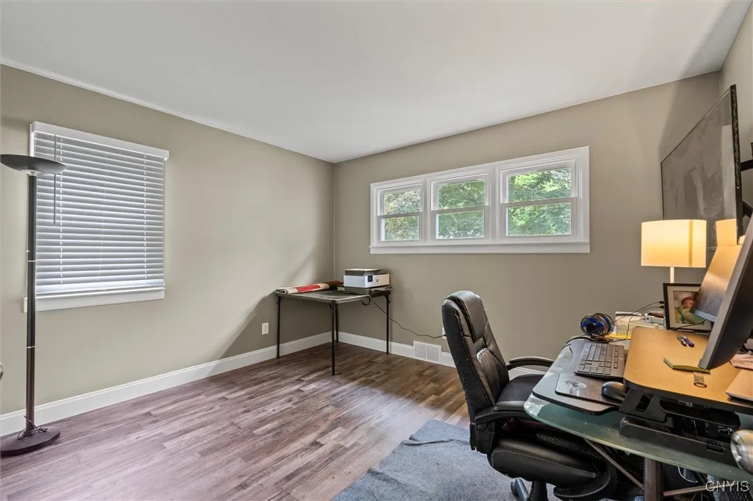 306 Hunt Drive, Manlius, New York 13066, Manlius, New York 13066, 5 Bedrooms Bedrooms, 8 Rooms Rooms,2 BathroomsBathrooms,Residential,For Sale,306 Hunt Drive, Manlius, New York 13066,0,S1639568