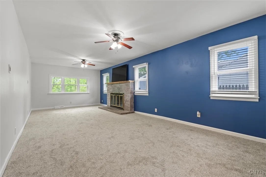 306 Hunt Drive, Manlius, New York 13066, Manlius, New York 13066, 5 Bedrooms Bedrooms, 8 Rooms Rooms,2 BathroomsBathrooms,Residential,For Sale,306 Hunt Drive, Manlius, New York 13066,0,S1639568