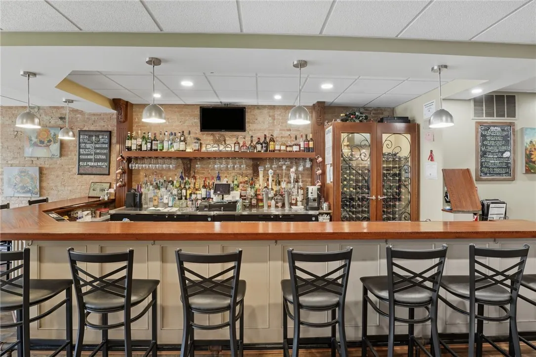 215 S Main St, Canandaigua City, New York 14424, Canandaigua City, New York 14424, ,Commercial Sale,For Sale,215 S Main St, Canandaigua City, New York 14424,0,R1640206