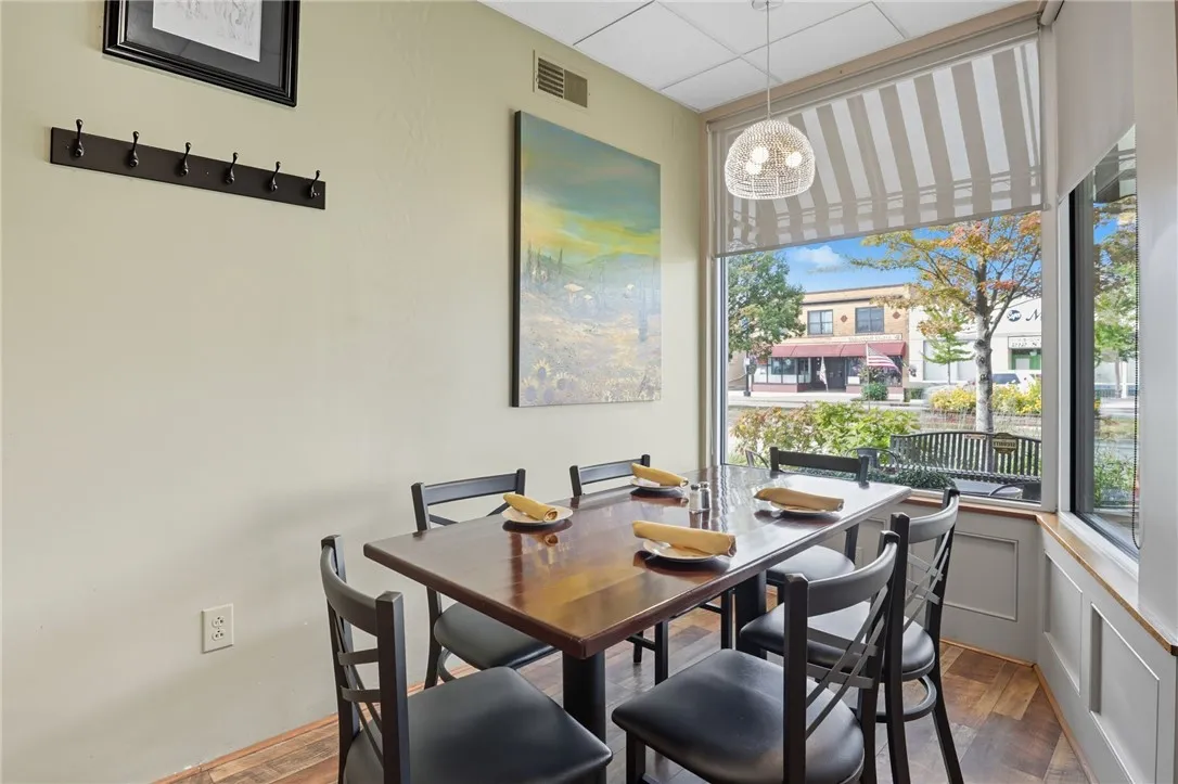 215 S Main St, Canandaigua City, New York 14424, Canandaigua City, New York 14424, ,Commercial Sale,For Sale,215 S Main St, Canandaigua City, New York 14424,0,R1640206