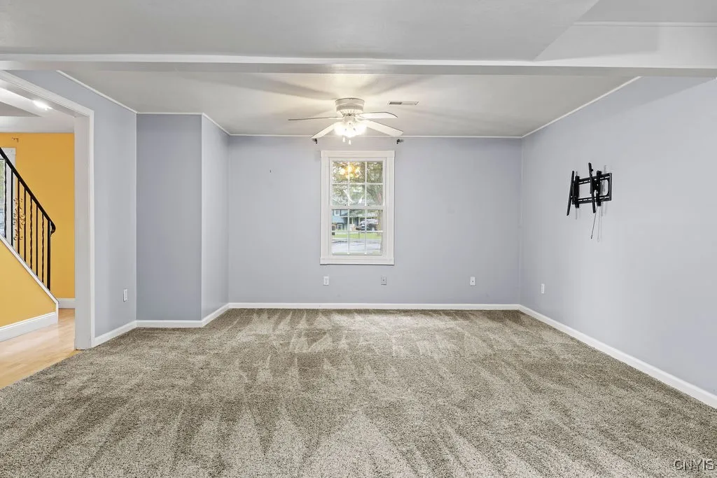 3059 Hayfield Lane, Lysander, New York 13027, Lysander, New York 13027, 3 Bedrooms Bedrooms, 10 Rooms Rooms,2 BathroomsBathrooms,Residential Lease,For Rent,3059 Hayfield Lane, Lysander, New York 13027,0,S1640085