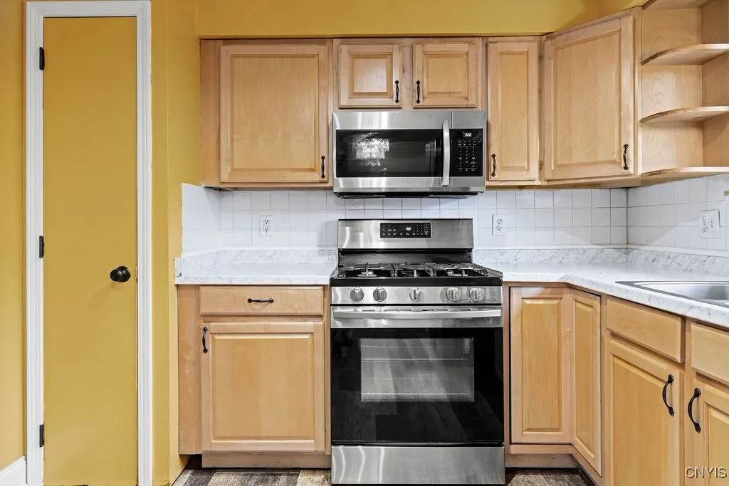 3059 Hayfield Lane, Lysander, New York 13027, Lysander, New York 13027, 3 Bedrooms Bedrooms, 10 Rooms Rooms,2 BathroomsBathrooms,Residential Lease,For Rent,3059 Hayfield Lane, Lysander, New York 13027,0,S1640085