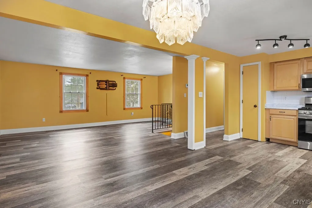 3059 Hayfield Lane, Lysander, New York 13027, Lysander, New York 13027, 3 Bedrooms Bedrooms, 10 Rooms Rooms,2 BathroomsBathrooms,Residential Lease,For Rent,3059 Hayfield Lane, Lysander, New York 13027,0,S1640085