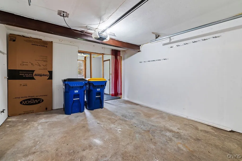 3059 Hayfield Lane, Lysander, New York 13027, Lysander, New York 13027, 3 Bedrooms Bedrooms, 10 Rooms Rooms,2 BathroomsBathrooms,Residential Lease,For Rent,3059 Hayfield Lane, Lysander, New York 13027,0,S1640085