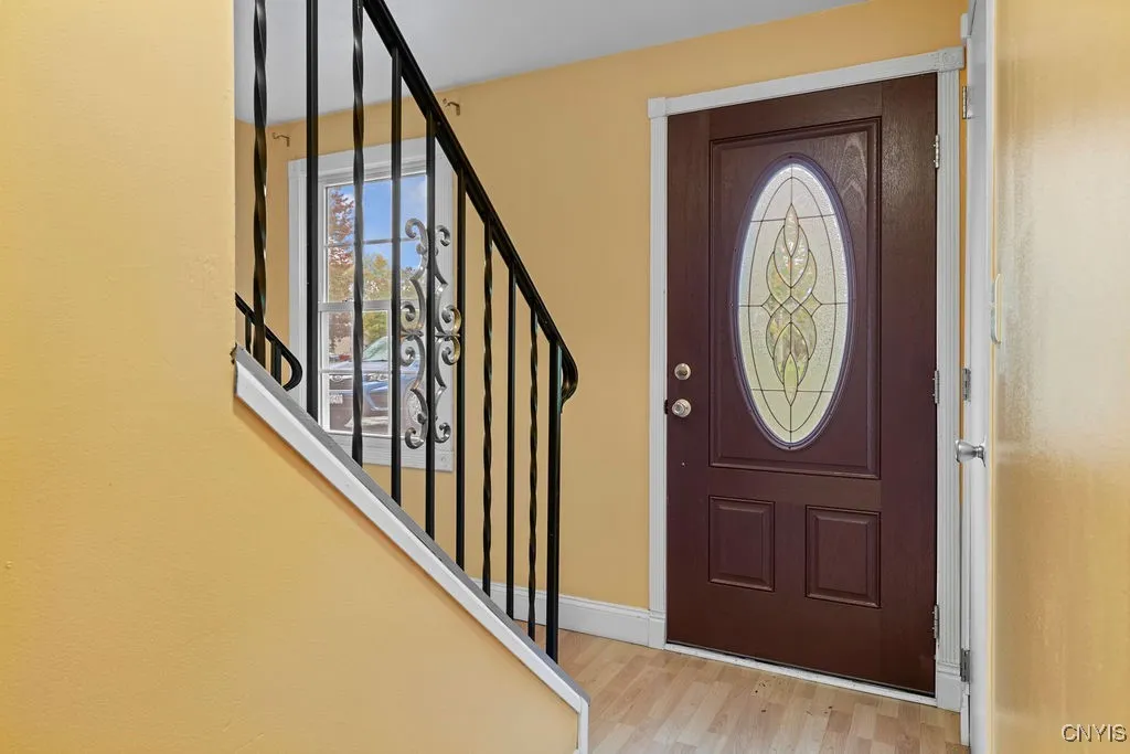 3059 Hayfield Lane, Lysander, New York 13027, Lysander, New York 13027, 3 Bedrooms Bedrooms, 10 Rooms Rooms,2 BathroomsBathrooms,Residential Lease,For Rent,3059 Hayfield Lane, Lysander, New York 13027,0,S1640085