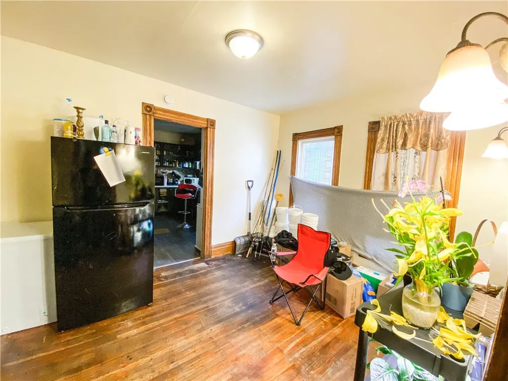 33 Finch Street, Rochester, New York 14613, Rochester, New York 14613, 4 Bedrooms Bedrooms, 8 Rooms Rooms,2 BathroomsBathrooms,Residential,For Sale,33 Finch Street, Rochester, New York 14613,0,R1640382